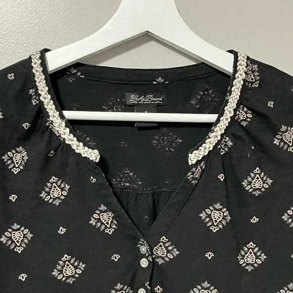 Lucky Brand 3/4 Sleeve V-Neck Shirt - Picture 3 of 13